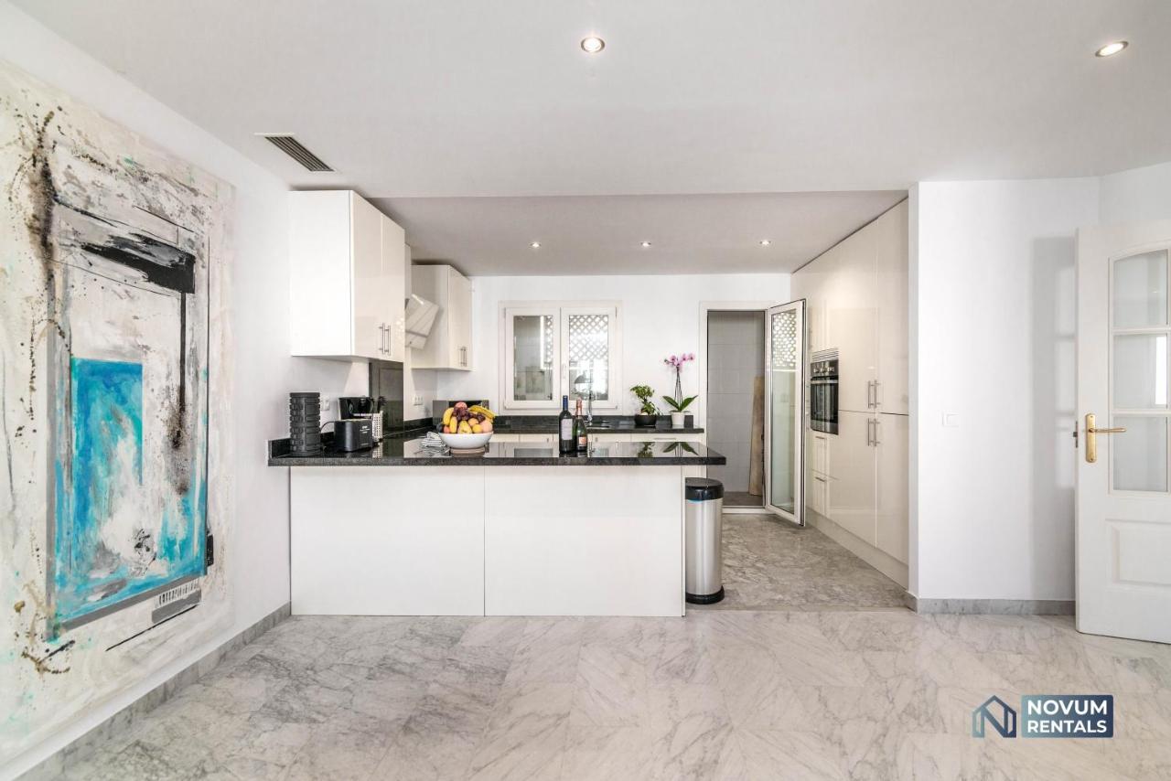 Puerto Banus Finest 2-Bdrm Apt - 50 Metres To Beach Marbella Buitenkant foto