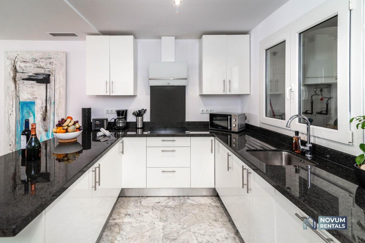 Puerto Banus Finest 2-Bdrm Apt - 50 Metres To Beach Marbella Buitenkant foto